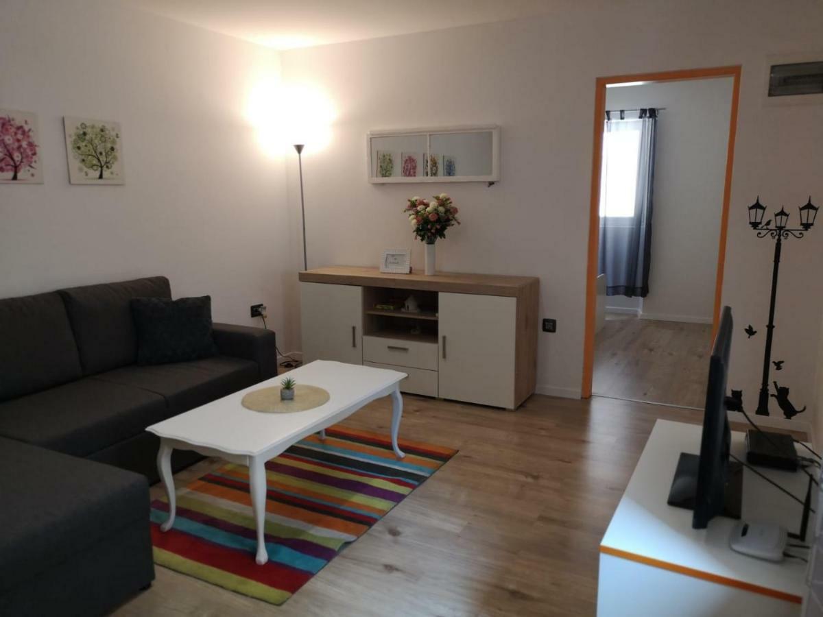 Apartment Asja Old City Center プーラ エクステリア 写真